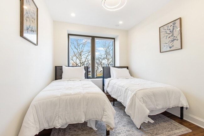 Building Photo - 5501 John F. Kennedy Blvd