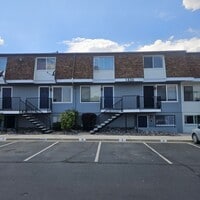 Building Photo - 1436 E 9th St