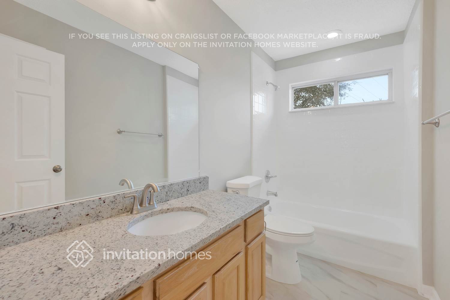 Building Photo - 12096 Coachman Lakes Way