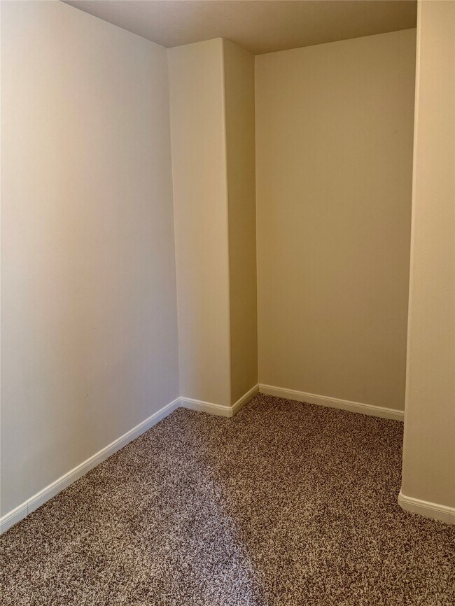 Building Photo - 2311 Slate Ridge Ln