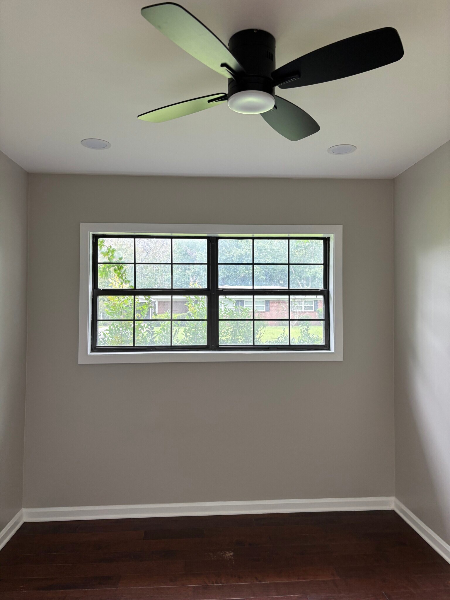 Building Photo - 2706 Canary Dr