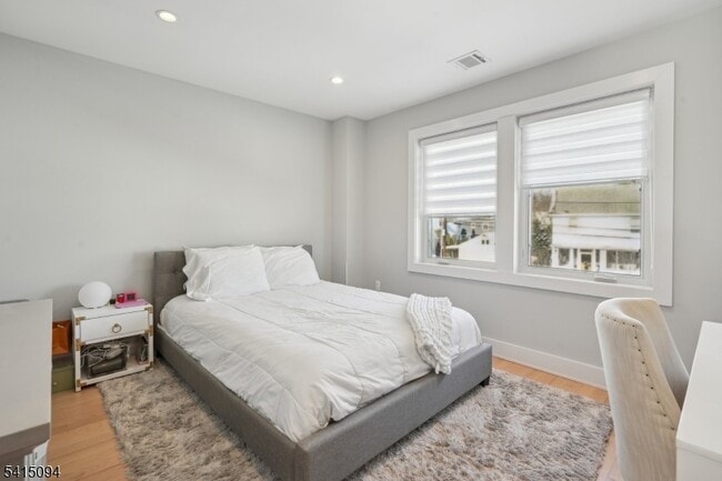 Building Photo - 66 Church St