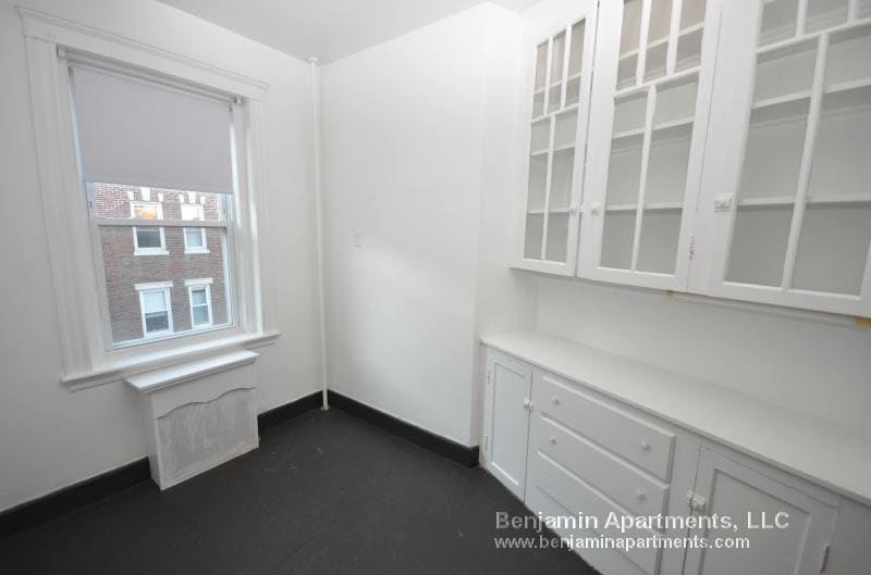 Building Photo - 66 Chiswick Rd