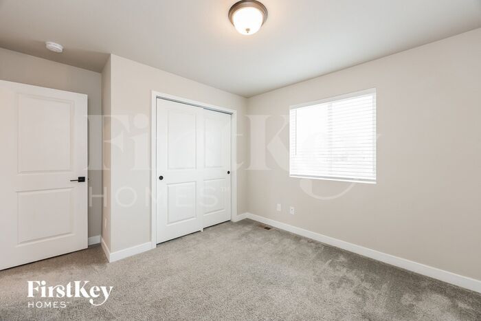 Building Photo - 10153 Luneth Dr