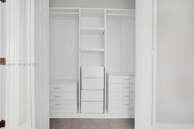 Building Photo - 1744 SW 22nd Terrace