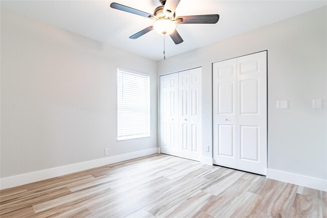 Building Photo - 305 S Swinton Ave