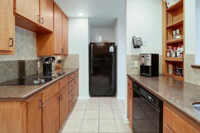 Building Photo - 1735 Spyglass Dr