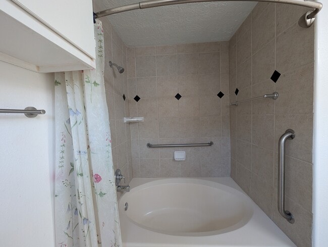 Building Photo - 104 Ponderosa Trail