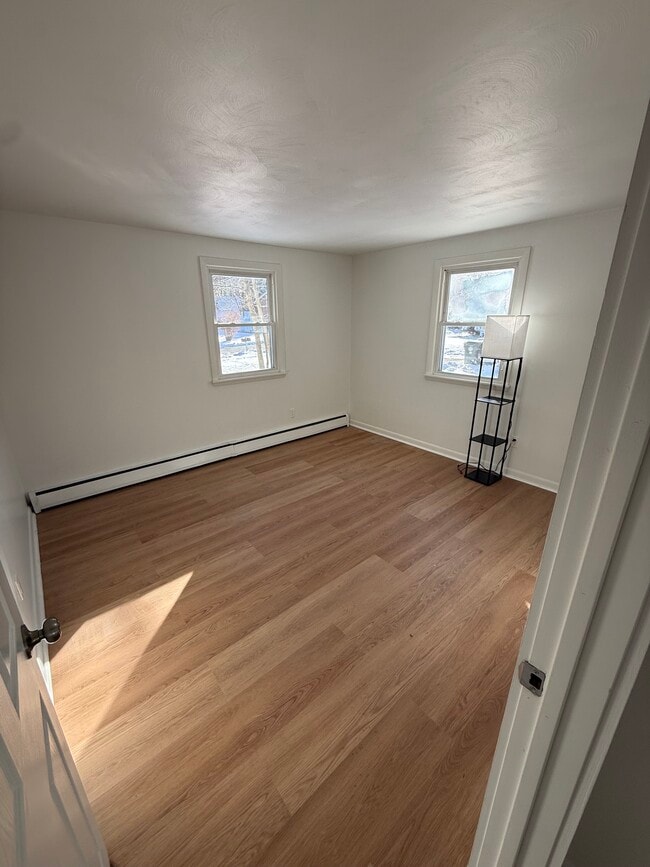 Building Photo - 27 Alpine Dr