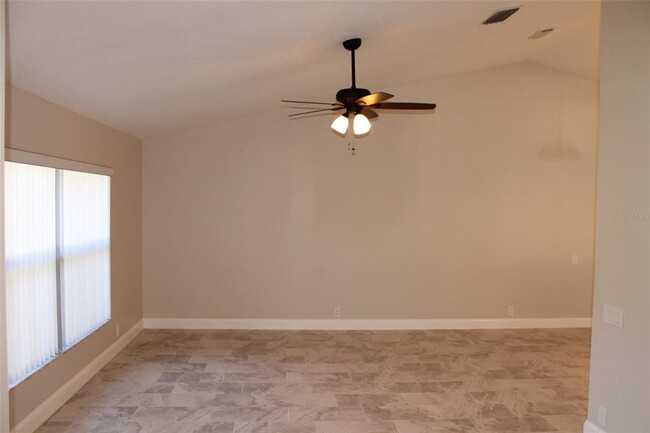 Building Photo - 668 Lamoka Ct