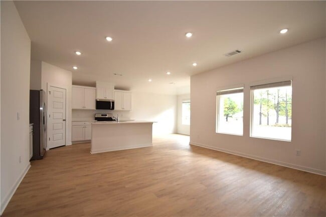 Building Photo - 379 Florida Ave