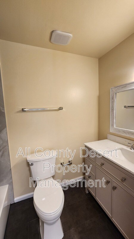 Building Photo - 5951 Montecito Dr