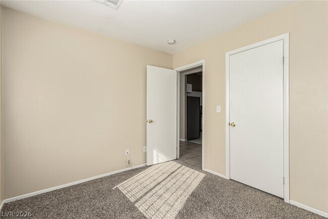 Building Photo - 3873 Soda Springs Dr