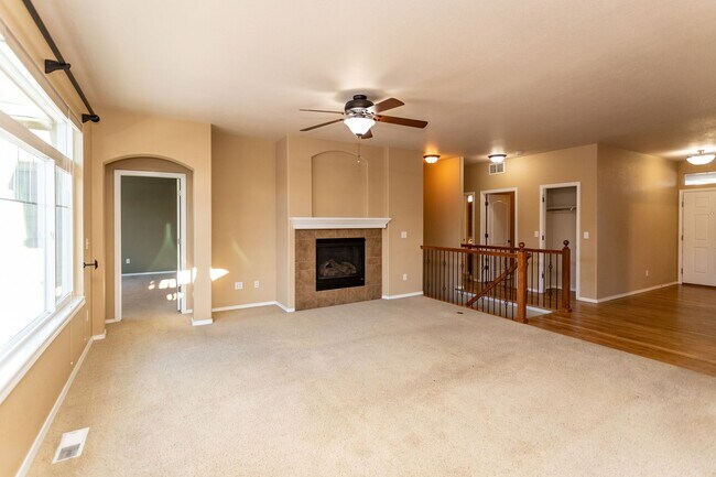 Building Photo - 9922 Red Sage Dr