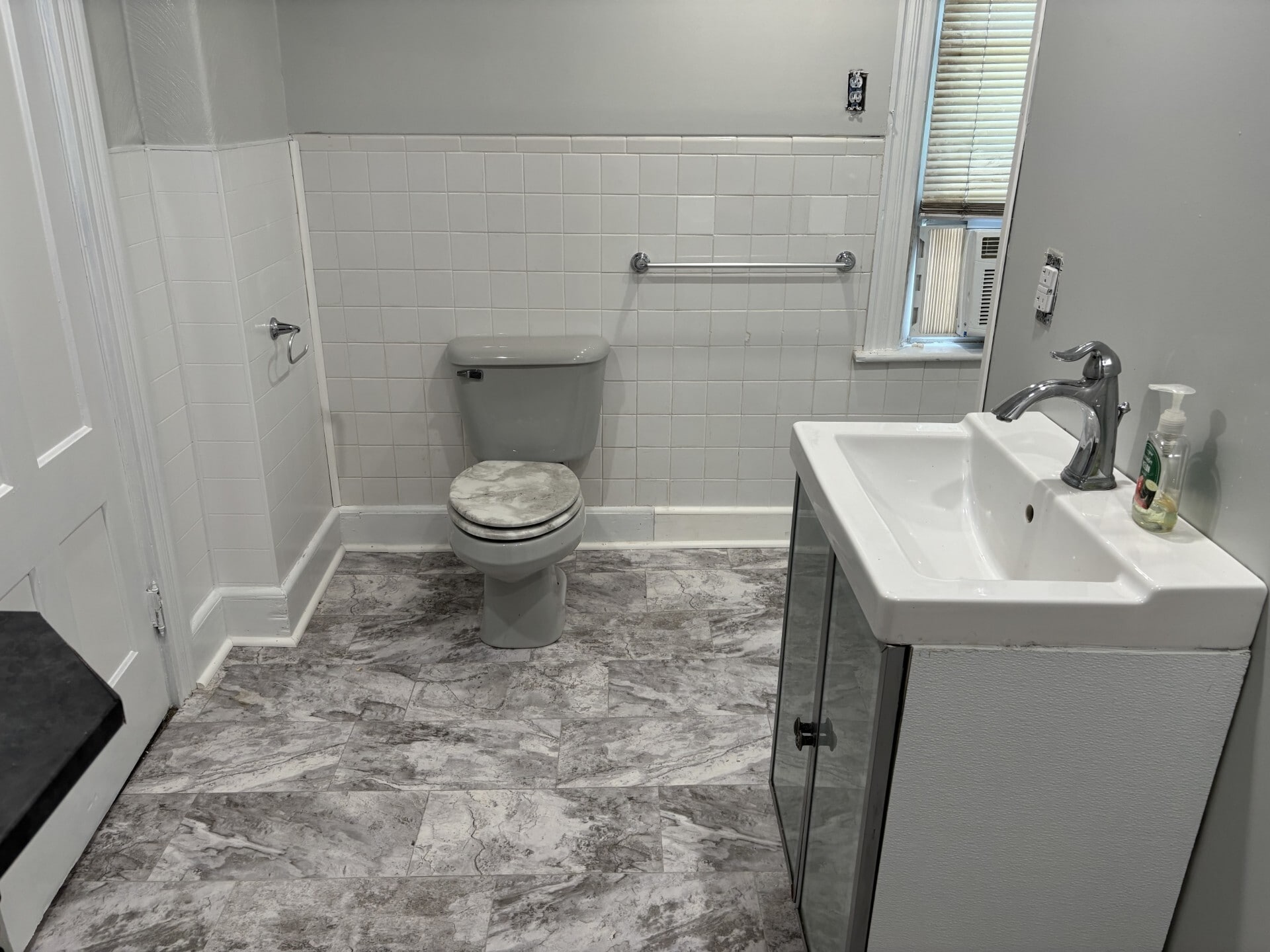 Bath View 2 - 48 Grove St