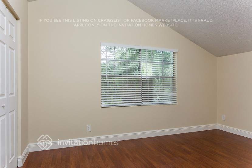 Building Photo - 5879 Rambler Rose Way