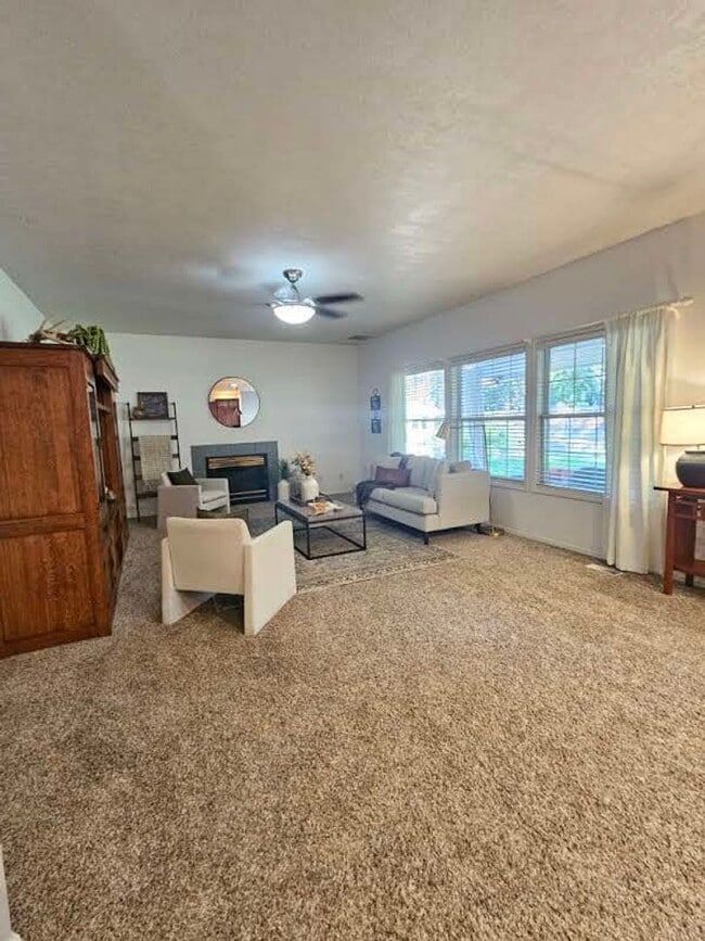 Building Photo - Short term lease - Eagle Idaho
