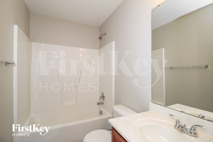 Building Photo - 5924 Odenton Ln