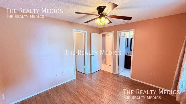 Building Photo - 12209 Coral Reef Dr