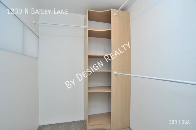 Building Photo - 1230 N Bailey Ln