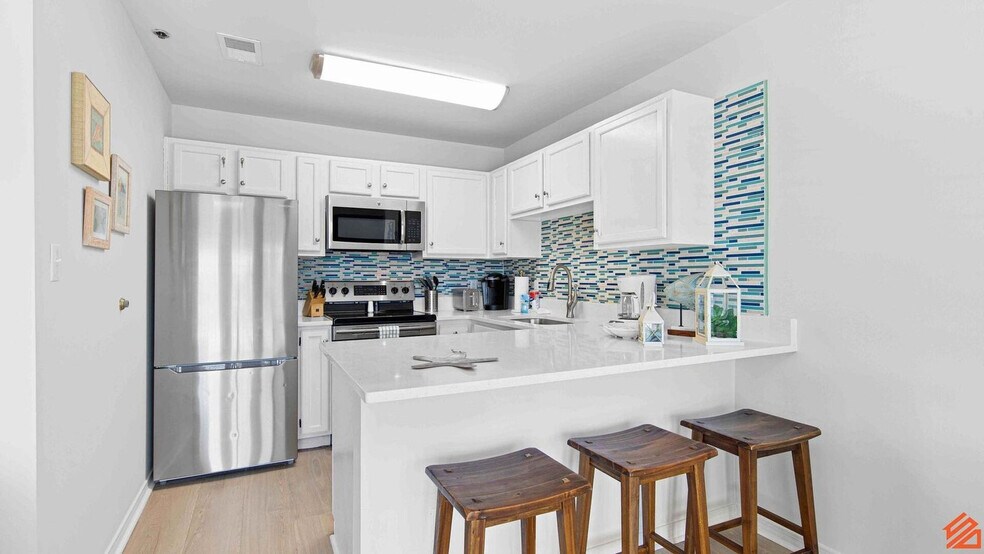 Building Photo - 3191 Scenic Hwy 98