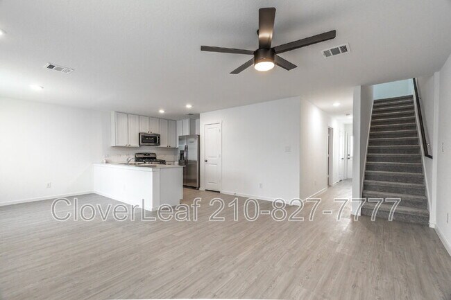 Building Photo - 12822 Ratcliff Lk