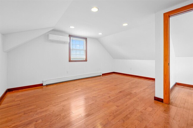 Building Photo - 38-42-42 216th St
