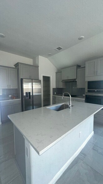 Building Photo - 501 Evening Star Cv