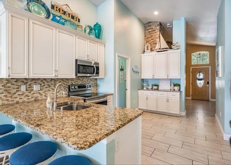 Building Photo - 12813 Kings Lake Dr