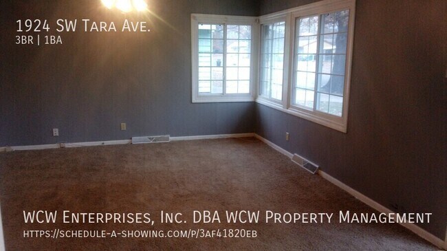 Building Photo - 1924 SW Tara Ave