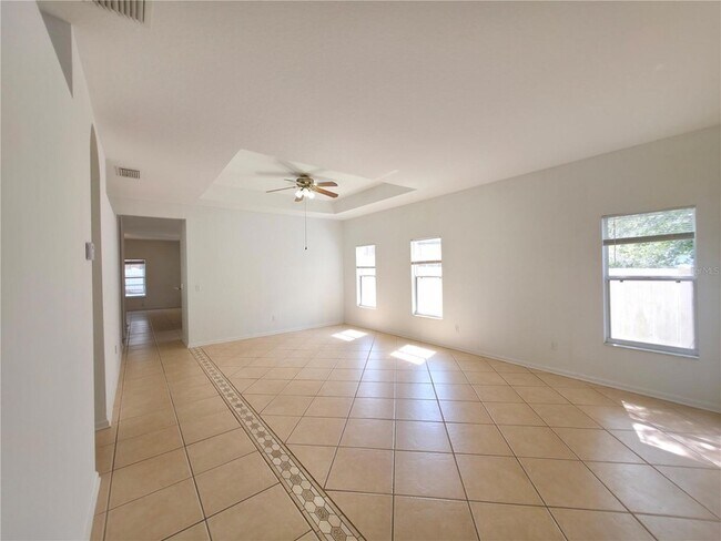 Building Photo - 1527 Derby Glen Dr