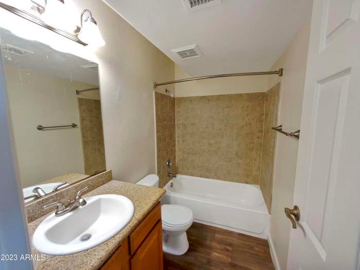 Building Photo - 985 N Granite Reef Rd