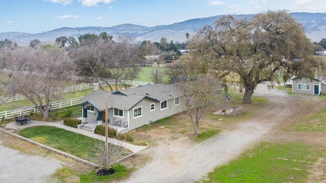 Building Photo - 2015 Trumar Ln