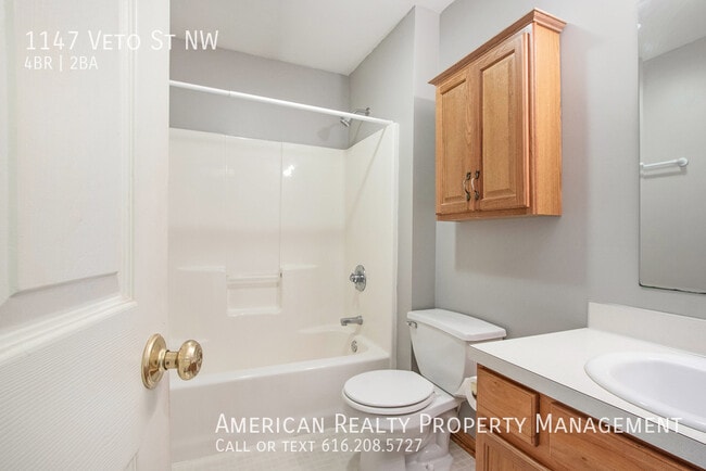 Building Photo - 1147 Veto St NW