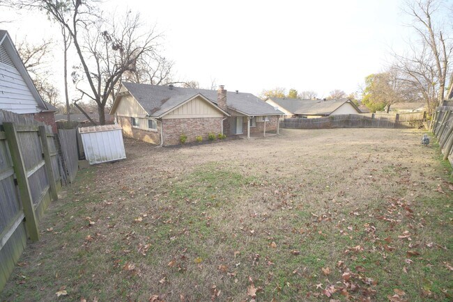 Building Photo - 7811 South College Ave E