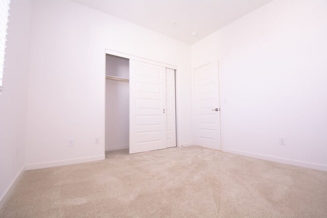 Building Photo - 7039 Mallow Dr