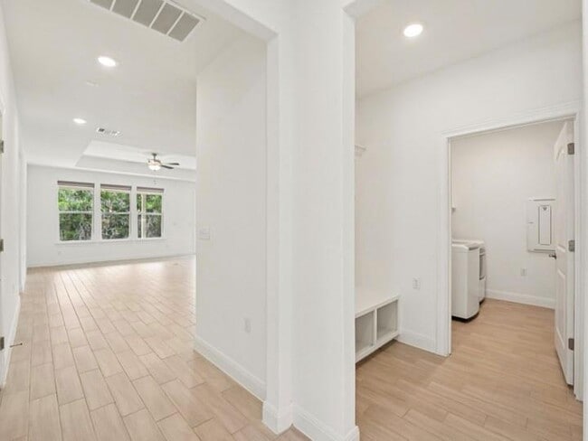Building Photo - 312 Kitty Hawk Rd