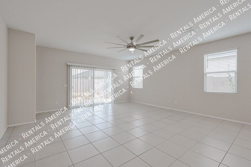 Building Photo - 10338 W Wier Ave