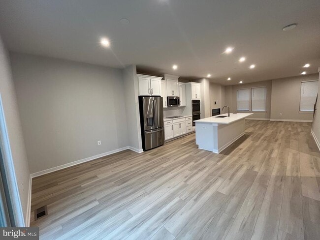 Building Photo - 13670 Cobble Lp