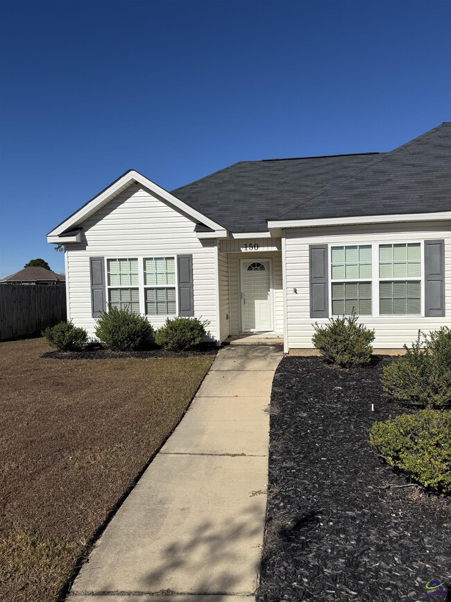 Building Photo - 150 Worchester Cir