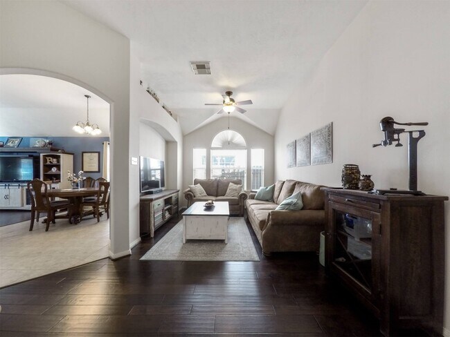 Building Photo - 5718 Indigo Trails Dr