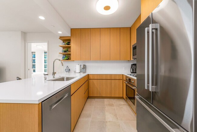 Building Photo - Sky Ala Moana (West) #3001 - Fully furnished 2 BR/2 BA/2 parking
