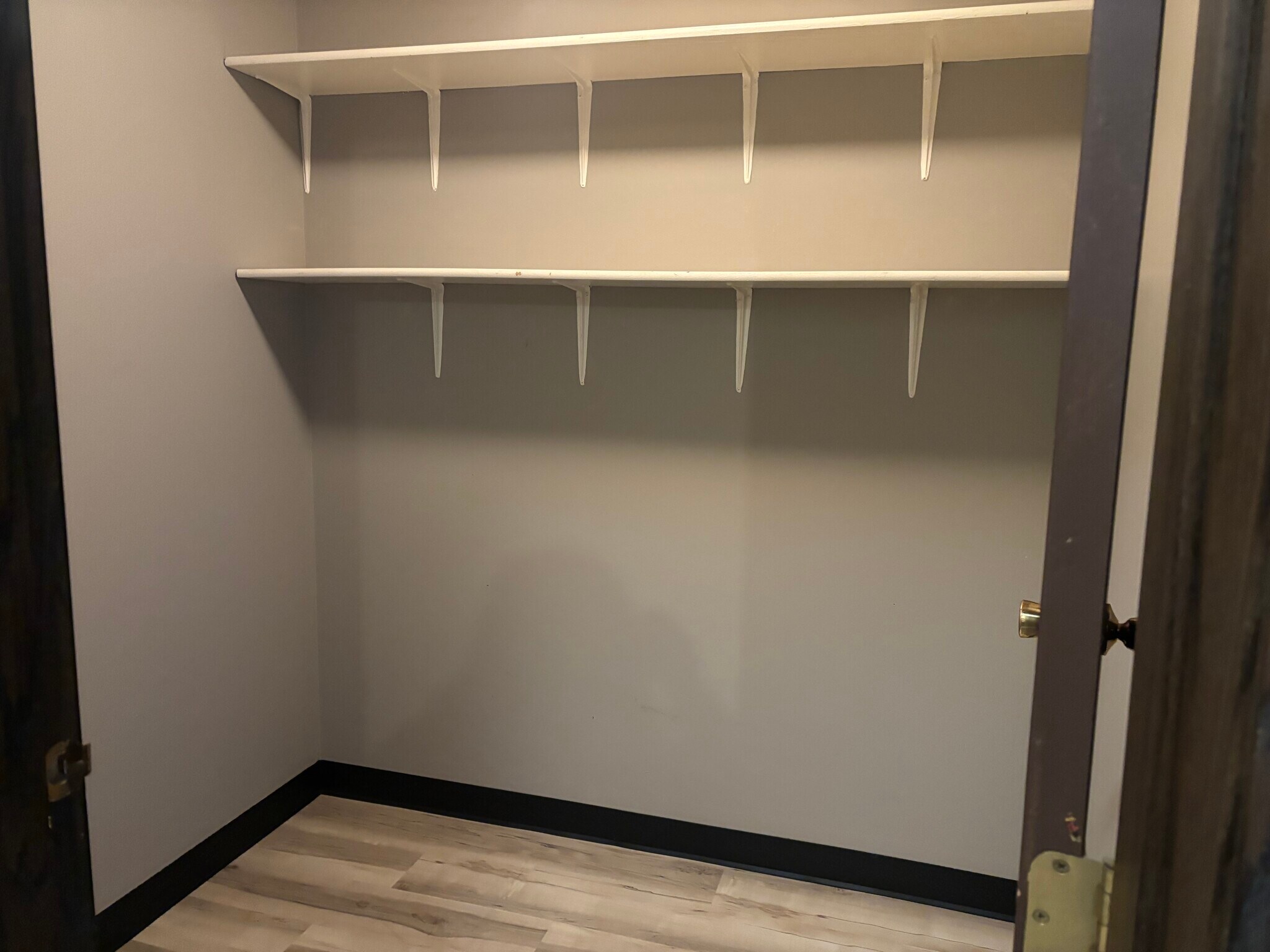 Building Photo - 704 9th St NW