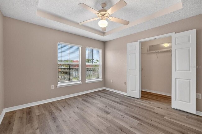 Building Photo - 18001 Richmond Pl Dr