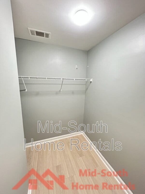 Building Photo - 434 N Ericson Rd