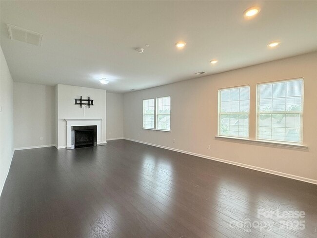 Building Photo - 17508 Snug Harbor Rd