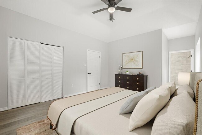 Building Photo - 11923 Pondwood Dr