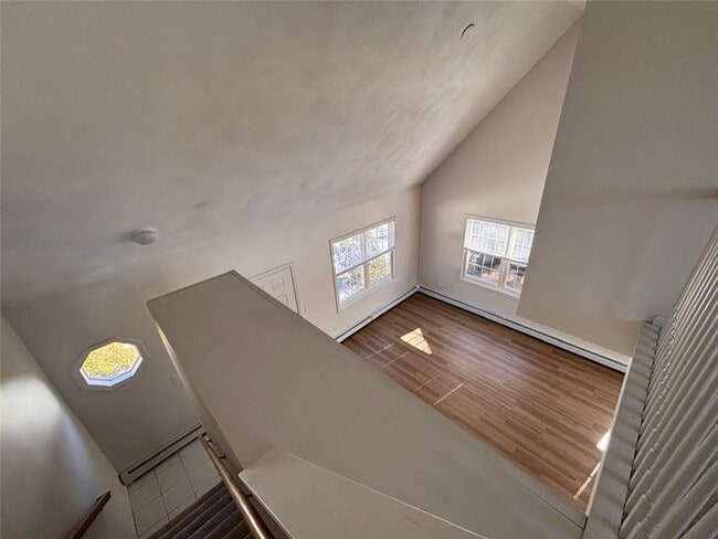 Building Photo - 100 Clinton Dr