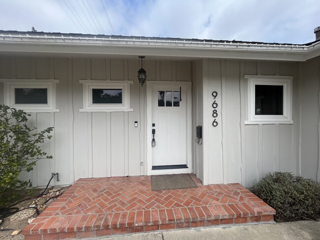 Building Photo - 9686 Wayfarer Dr