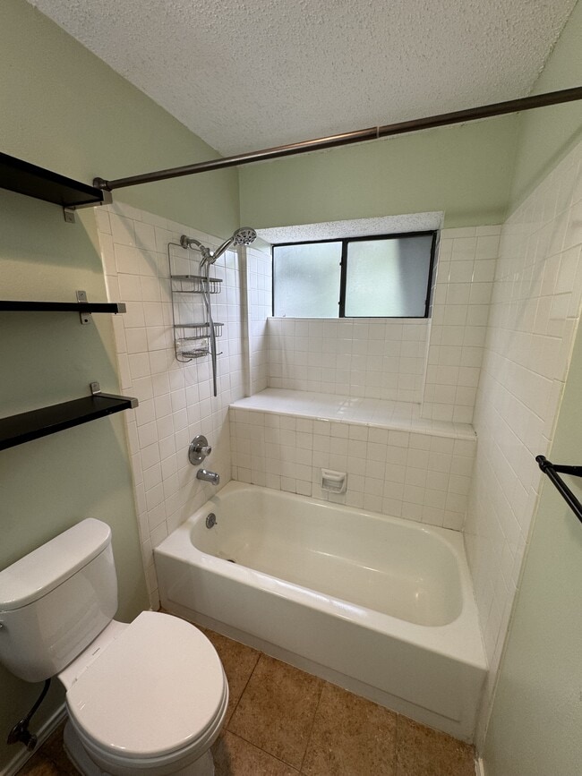 Building Photo - 13815 Stone Hollow